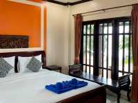 บ้านฟ้าทะเลจันทร์รีสอร์ต Baan Faa Talaychan Resort