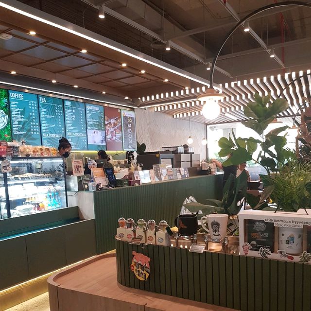คาเฟ่บรรยากาศดี อะเมซอนคาเฟ่ ปตท.