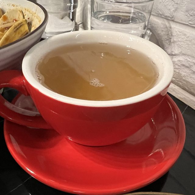 濃郁藥材味的肉骨茶 濃郁藥材味的肉骨茶