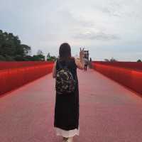 天空中一條「虹」橋