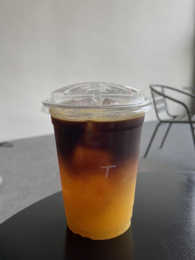 最和諧清新Iced Latte｜清邁必飲隱藏咖啡店🩶