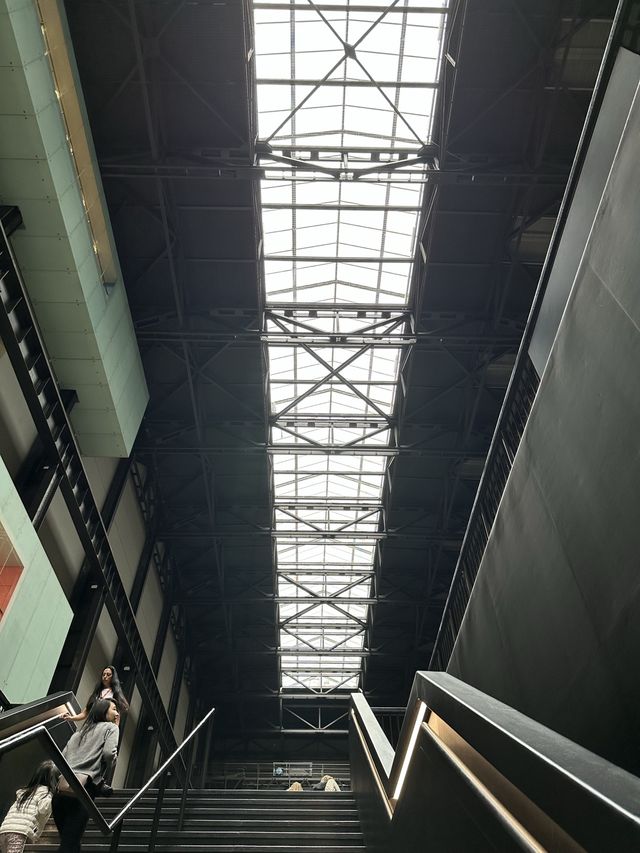Tate Modern- Tate Draw 