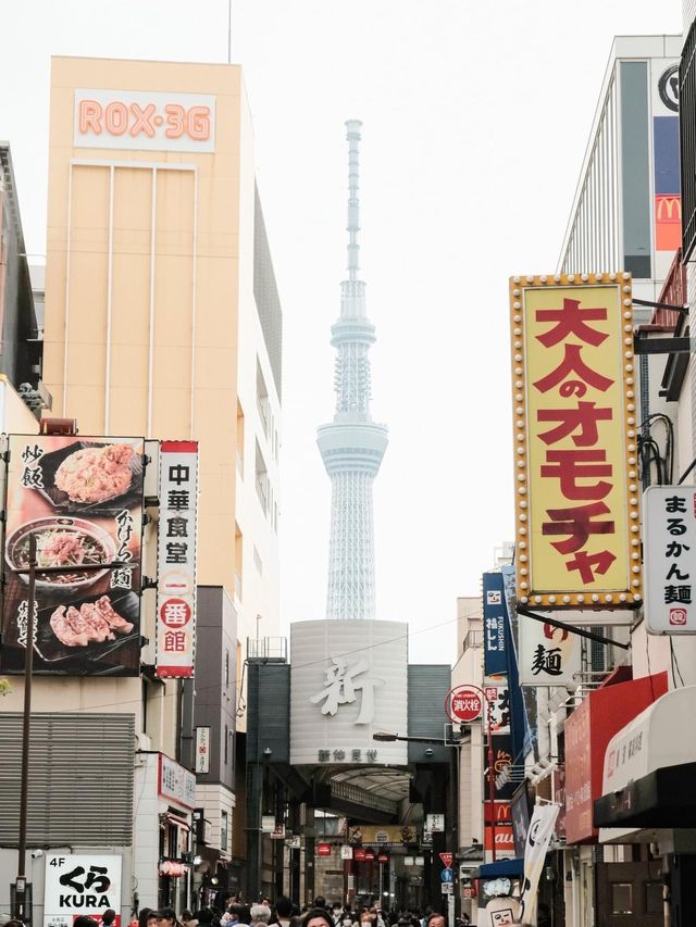 Tokyo Skytree ในมุมมองที่แตกต่างระหว่างการเดินเท้า