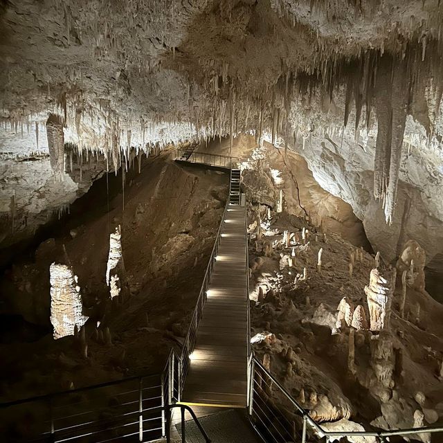 Jewel Cave