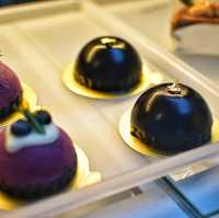 เอทซิกทีน คาเฟ่ (8SIXTEEN Cafe) 