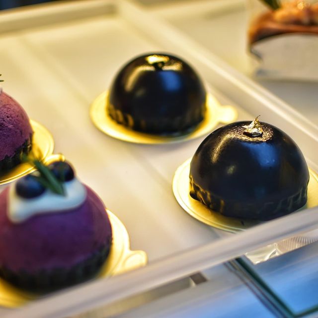 เอทซิกทีน คาเฟ่ (8SIXTEEN Cafe) 