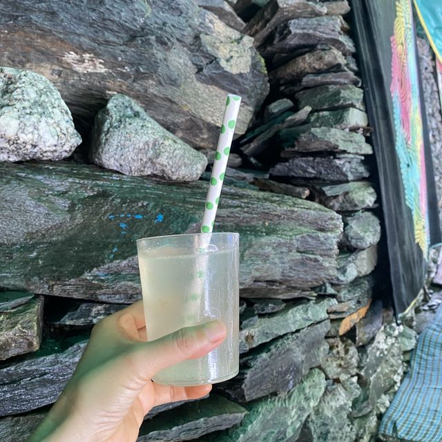インド・ヒマーチャルプラデーシュ州「BhagsuNag waterfall（バグスナグウォーターフォール）」