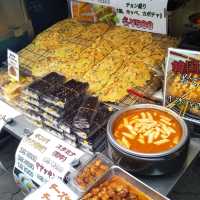『ひろや』のオデン、キンパ、トッポキ、野菜チヂミ、