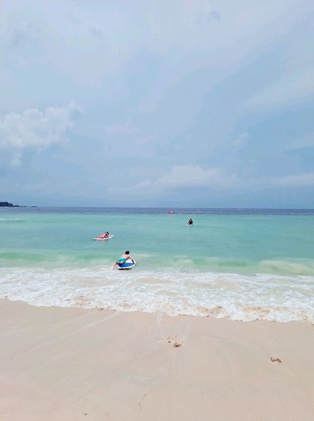 หาดเมอร์ลิน หาดลับที่ไม่ลับ แต่ส่วนตัวมากๆ