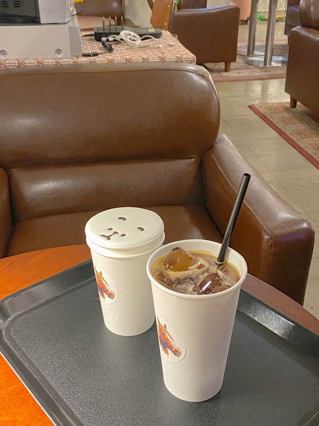빈티지한 맛이 있는 인계동 카페 ”홍라드 4호점“