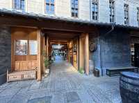 山梨・甲府。甲府駅前のレトロな雰囲気のモール『甲府夢小路』と『時の鐘』奥には『小さな蔵の美術館』あります。