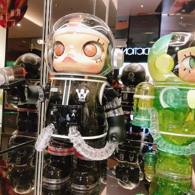 台北｜👩🏻‍🚀🧑🏻‍🚀👨🏻‍🚀無敵可愛的太空娃娃🫧📍 POP MART
