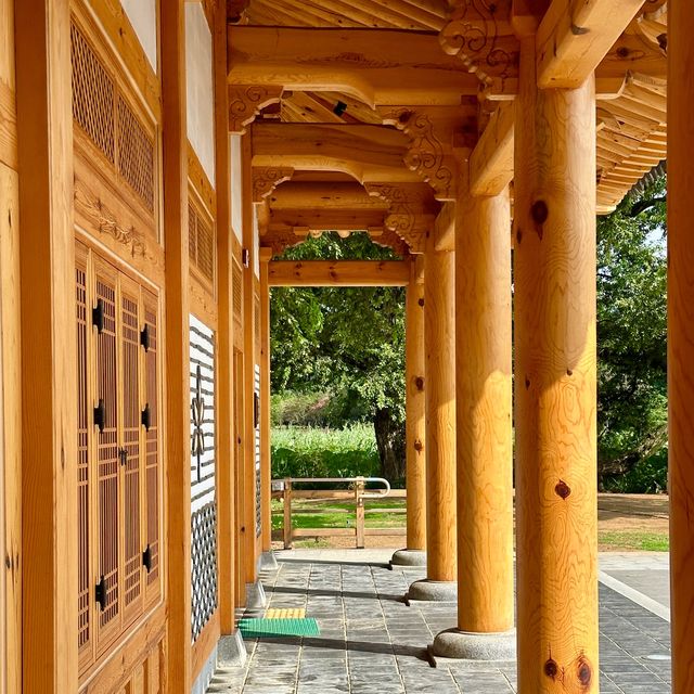 전주 가볼만한곳 덕진공원 연화정도서관