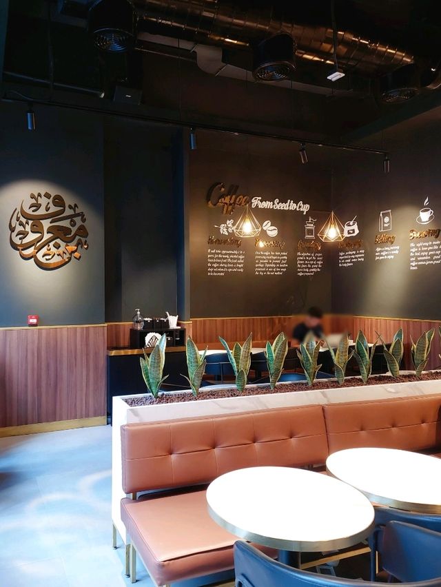 尖沙咀｜Marouf Coffee｜墨綠色品咖啡店