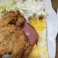 地元に愛される『やんばる食堂』