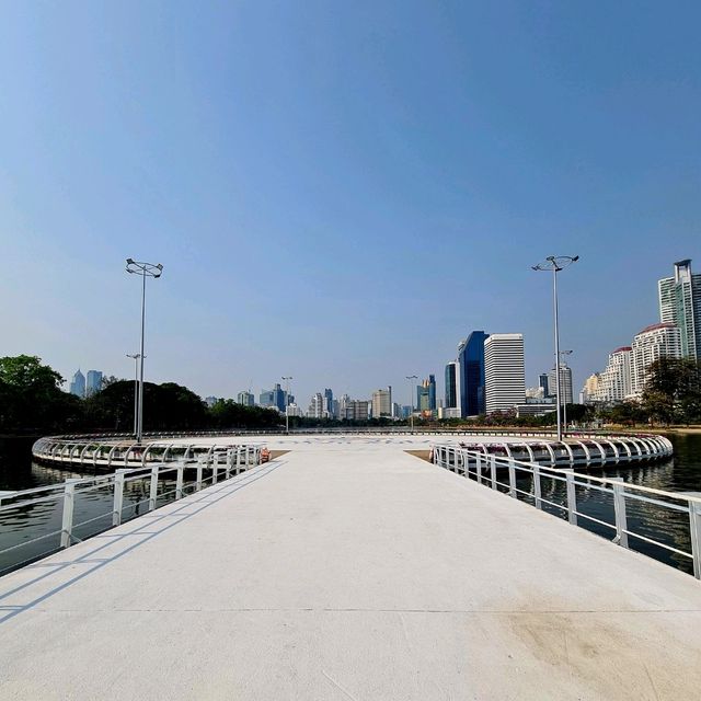 สวนเบญจกิติ

Benchakitti Park