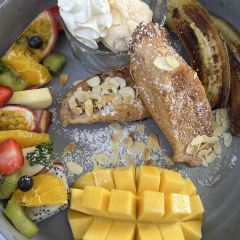 Lamour Cafe & Restaurant User Photo