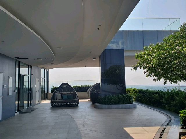 ที่พักใจกลางเมืองระยอง Holiday Inn&Suites Rayong
