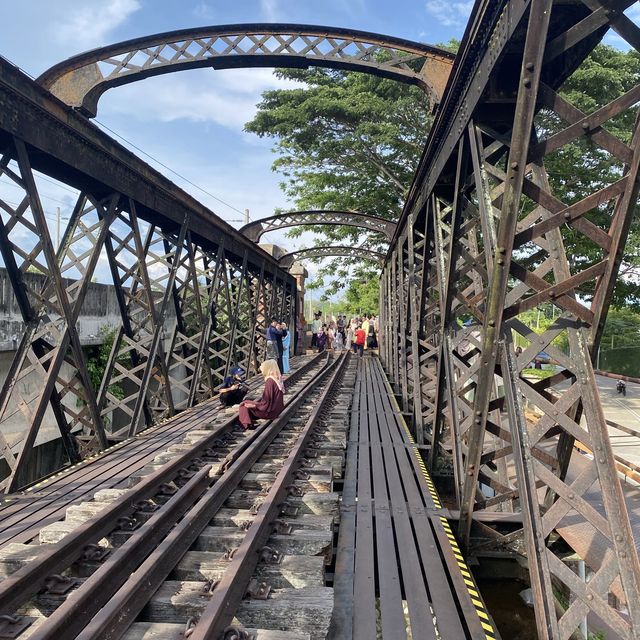 Historical Landmark - Victoria Bridge 