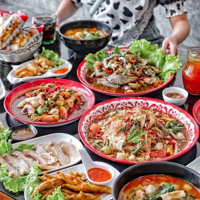 จัดจ้านลาดกระบัง! ไม่เผ็ด ไม่ขาย ส้มตำหม่องปลาแดก