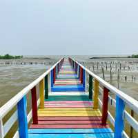 จุดชมวิวชายทะเลกาหลง สะพานสีรุ้ง