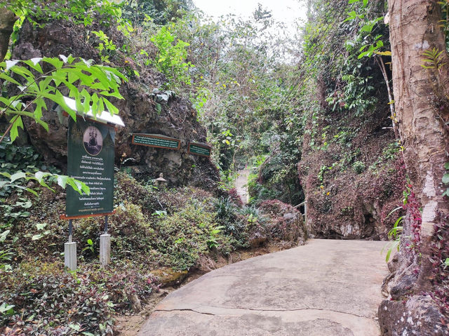 สถานที่ปฎิบัติธรรม บนภูเขา สงบ ร่มรื่น ⛰️⛰️⛰️ สถานที่ปฎิบัติธรรม บนภูเขา สงบ ร่มรื่น ⛰️⛰️⛰️