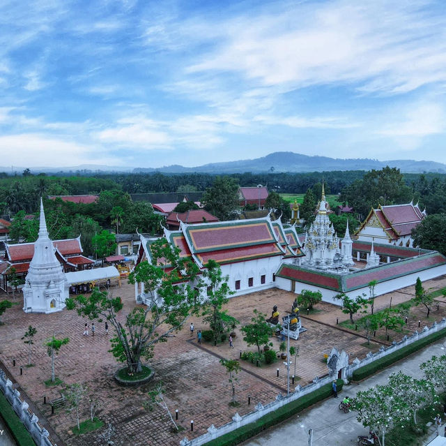 วัดพระบรมธาตุไชยาราชวรวิหาร