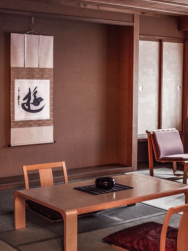 入住窗口浸浴賞山林之層雲峽溫泉大雪飯店🏨