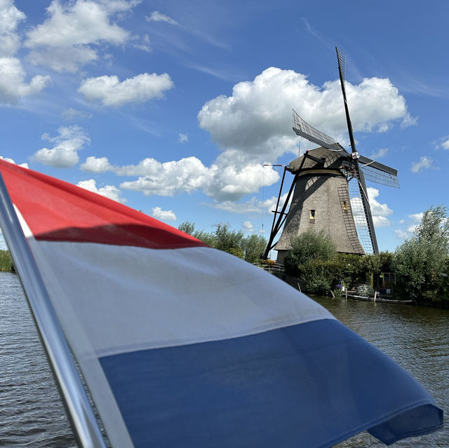 Kinderdijk - iconic windmills