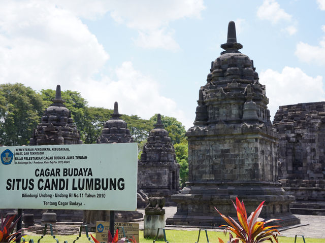 Small and Humble Candi Lumbung awaits you!