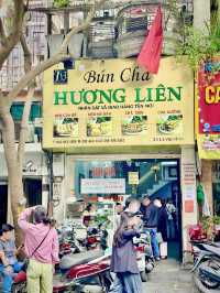 ตามลอย มิชลิน ไกด์ ที่ Bun Cha Huong Lien