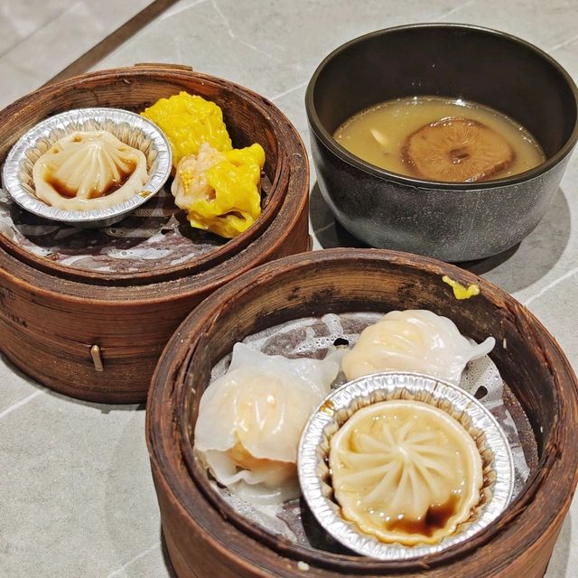 任食🔥烤魚🐟同埋🇭🇰避風塘😍瀨尿蝦