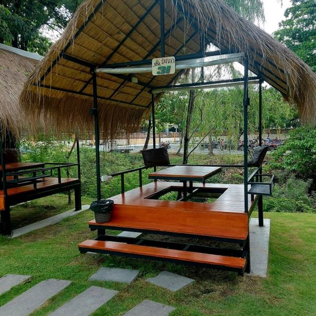 ร้านอาหารอร่อย บรรยากาศดี ชมนก คาเฟ่ นครนายก