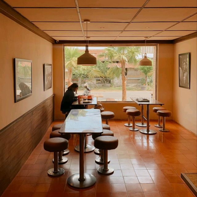 FUNKYDAK YOGYAKARTA | AMERICAN DINER CONCEPT IN YOGYAKARTA