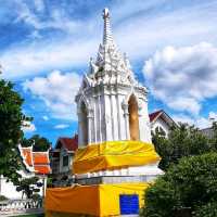 วัดจามเทวี สักการะสุวรรณจังโกฎเจดีย์  