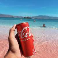 pink beach komodo island