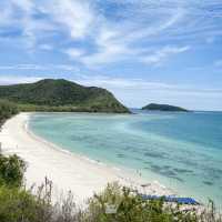 หาดลูกลม เกาะแสมสาร…