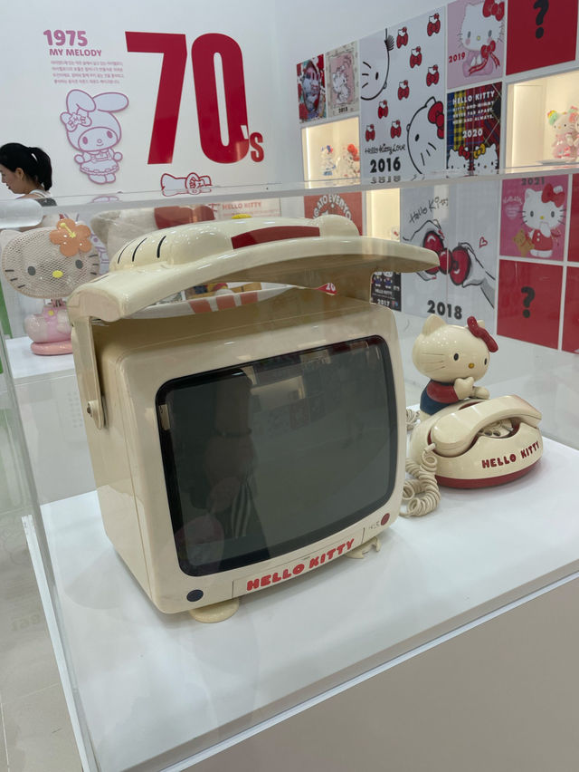 헬로키티아일랜드, 가족과 함께
