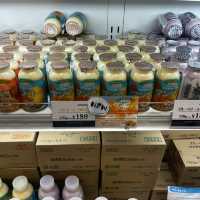 新潟駅構内『CoCoLo』でお土産購入✨新潟限定商品沢山あります！