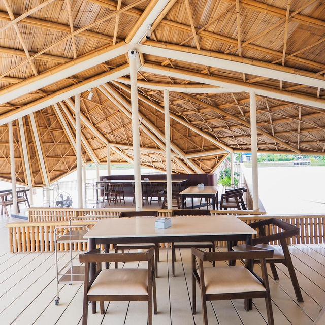 📍 Bamboo Light 🏡🏞️☕️