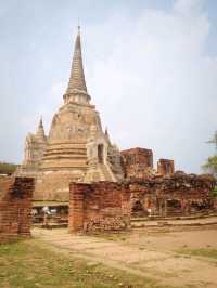 วัดสวยอยุธยา อลังการพระปรางค์ 3 องค์