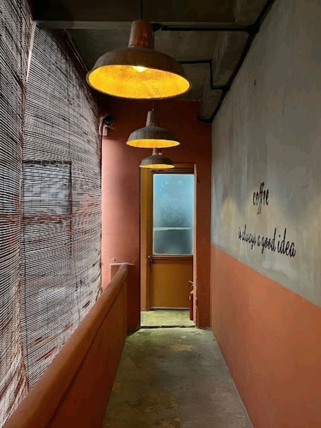 Aesthetic cafe