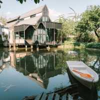 Fleur cafe & Eatery