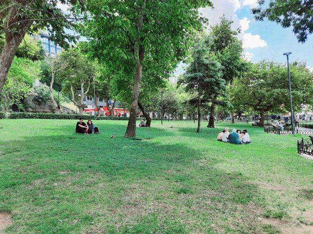 土耳其🇹🇷】伊斯坦布爾：City walk漫遊當地居民區，感受古老文明的魅力和韻味
