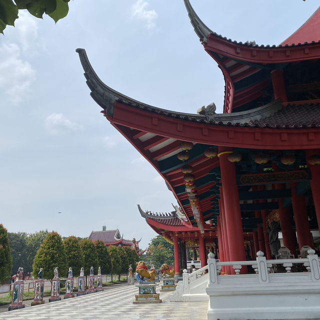 The majestic and awe-inspiring Sam Poo Kong Temple