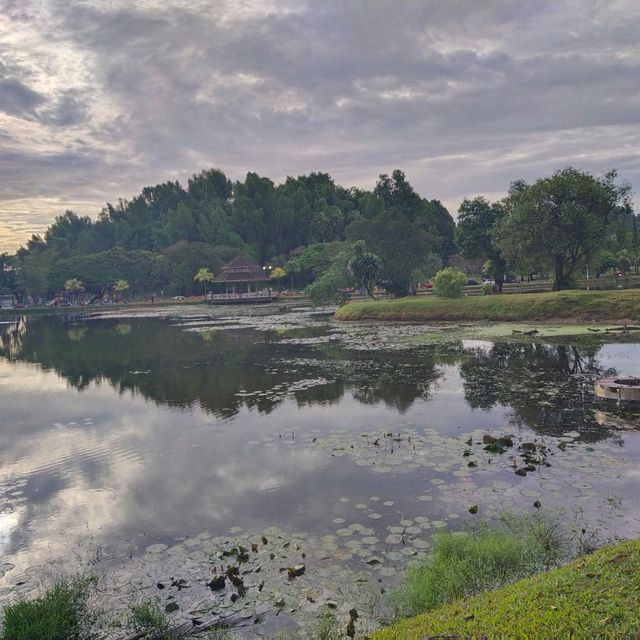 Taiping Lake Garden