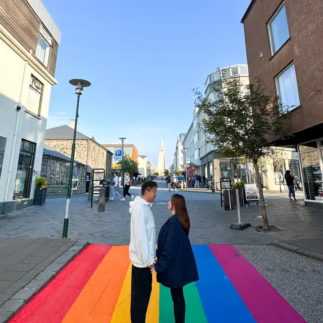 冰島景點🇮🇸city walk 冰島都有彩虹街🌈