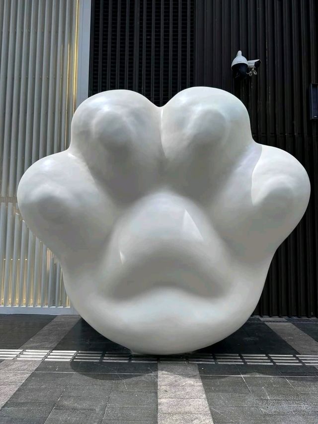 又來了！深圳灣萬象城Bay de Luna巨型貓咪展