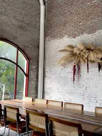 คาเฟ่ดานังสุดเก๋ในสไตล์ Industrial Loft