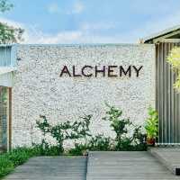 Alchemy Uluwatu: A Plant-Based Paradise 